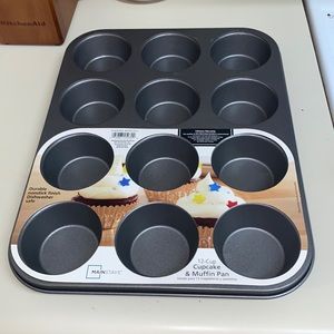 WALMART MAINSTAYS 12-Cup Cupcake & Muffin Pan